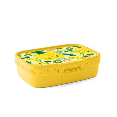 Sárga, multifunkciós tároló doboz, vidám gyümölcsös mintával a fedélen. Méretei: 21 cm hosszú, 15,5 cm széles, 6 cm magas, űrtartalma 1,3 liter. Ideális élelmiszer- és kisebb tárgyak tárolására.