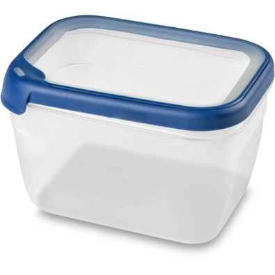 Négyzet alakú, 2,4 literes CURVER 'GRAND CHEF' ételtartó, átlátszó polipropilénből készült, kék színű gumitömítésű fedéllel, amely légmentes zárást biztosít, ideális ételek frissességének megőrzésére.