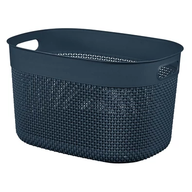 Sötétkék CURVER 'FILO RECYCLED' kosár, 18 literes űrtartalommal. Horgolt mintázattal, praktikus fogantyúkkal és modern dizájnnal, ideális tárolásra kozmetikumoknak vagy konyhai eszközöknek. Fehér háttéren fotózva. Sötétkék CURVER 'FILO RECYCLED' kosár, 18 literes űrtartalommal. Horgolt mintázattal, praktikus fogantyúkkal és modern dizájnnal, ideális tárolásra kozmetikumoknak vagy konyhai eszközöknek. Fehér háttéren fotózva.