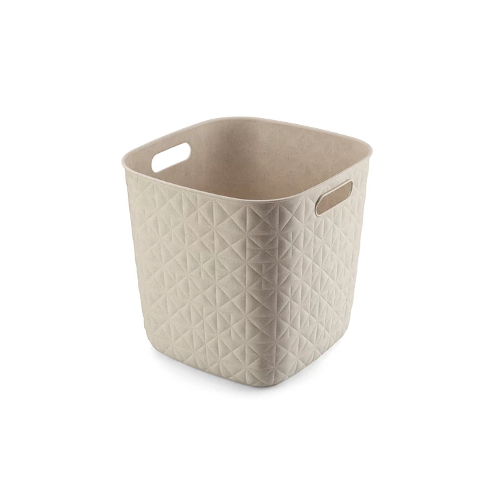 Krémszínű CURVER 'SOFTEX' tárolókosár, 15 literes kapacitással, különleges párnázott hatású textúrával. Kényelmes fogantyúkkal, 100%-ban újrahasznosított műanyagból készült, könnyen tisztítható.