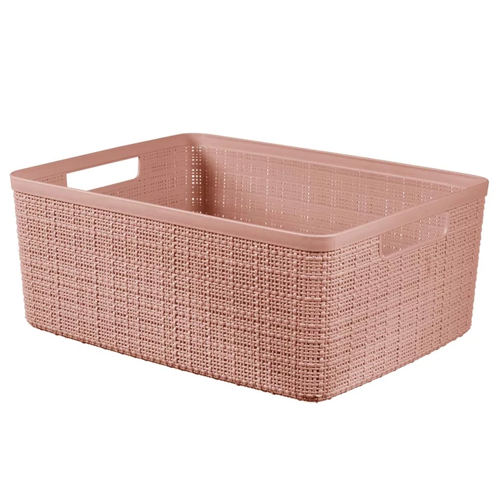 Rózsaszín, műanyag Jute kosár, M-es méretben, melynek űrtartalma 12 liter. Szövött mintázatot imitáló, esztétikus kialakítása modern megjelenést kölcsönöz, praktikus fogantyúival könnyen mozgatható. Fehér háttéren fotózva.