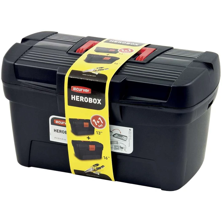 Fekete CURVER HEROBOX BASIC szerszámosláda, ergonomikus fogantyúval, biztonságos záródással, 39,6 cm hosszú, 23,1 cm széles és 22,1 cm magas. A szerszámok tárolására ideális, kompakt megoldás hobbiknak és profiknak egyaránt.