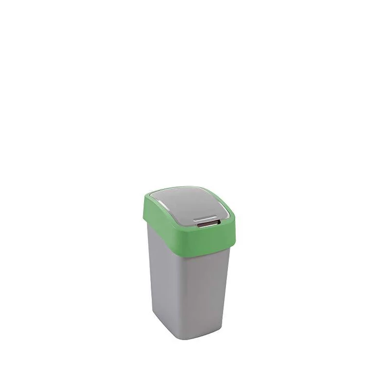 Ezüst színű CURVER „PACIFIC FLIP BIN” billenő fedeles szemetes, zöld fedéllel, 9 literes űrtartalommal, modern designnal, kényelmes hulladékgyűjtésre. Fehér háttér előtt fotózva.