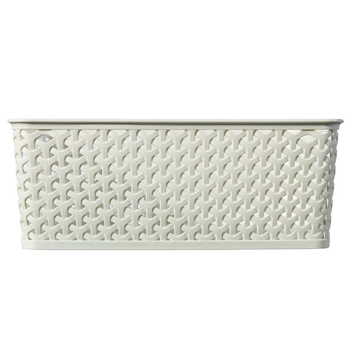 Krém színű, rattan hatású CURVER 'MY STYLE' M méretű tároló kosár, 35,5 cm hosszú, 29,6 cm széles és 13,3 cm magas, kézreálló fogantyúkkal. Ideális fürdőszobai, hálószobai és nappali tárolási megoldásként.