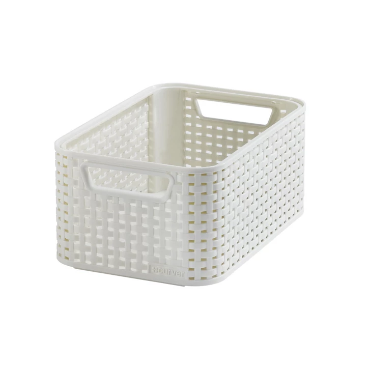 Krém színű CURVER 'STYLE' S méretű rattan hatású tárolókosár, 7 literes űrtartalommal, ergonomikus fogantyúkkal a könnyű szállítás érdekében. Otthon bármely helyiségben használható, egymásra tehető.