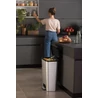 Kép 7/9 - CURVER "COMPATTA" FÉMHATÁSÚ TÉGLALAP ALAKÚ PEDÁLOS SZEMETES 50L