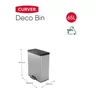 Kép 9/13 - 65 literes CURVER Deco Bin pedálos szemetes fémhatású felülettel, rozsdamentes és ujjlenyomatmentes. Kényelmes pedálmechanizmussal, halk záródással, 100%-ban újrahasznosított műanyagból készült. Méretei: 61,5 cm magas, 48,6 cm széles,