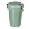 Kép 2/7 - Zöld színű, 0,6L űrtartalmú CURVER 'SMART ECO' LUNCH&GO pohár, praktikus fedéllel. Az újrahasznosított polipropilénből készült termék élelmiszerbarát anyaggal rendelkezik, ideális tárolásra és szállításra.