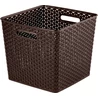 Kép 1/2 - Sötétbarna, rattan hatású CURVER 'My Style' 25L-es kosár, négyszögletes kialakítással és kézreálló fogantyúkkal, ideális tárolásra fürdőszobában, hálószobában vagy nappaliban, fehér háttéren fotózva.